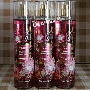 3X Bath & Body Works STRAWBERRY SNOWFLAKES Christmas 2025 Mist Sprays